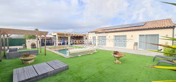 Villa  à vendre, 5 pièces, 3 chambres, 136 m²