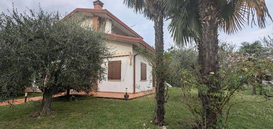 Villa in vendita in via Crocerone, 13