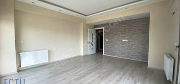 GAZİEMİR BEYAZEVLERDE KONFORLU VE GENİŞ SATILIK LÜKS 2+1 DAİRE