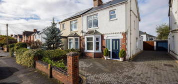 4 bedroom semi-detached house for sale