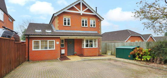 4 bed detached house for sale