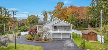 2975 John C McNamara Dr, Brackney, PA 18812