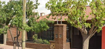 CASA EN ALQUILER LUZURIAGA MAIPU
