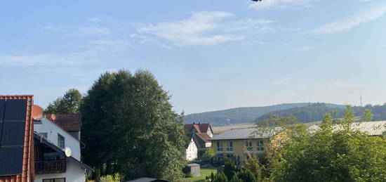 Gut geschnittene 2 Zimmer Dachgeschosswohnung in Elnhausen (Marburg)