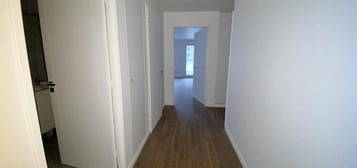 Appartement  à louer, 4 pièces, 3 chambres, 105 m²