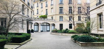 Studio meublé  à louer, 1 pièce, 25 m², Étage 6/6