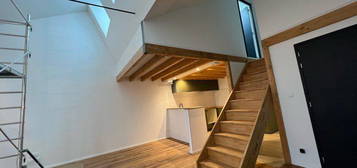 Loft dans ancien atelier à louer