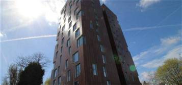 Flat to rent in Dalton Street, Manchester M40