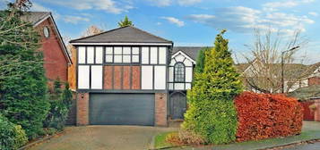 5 bedroom detached house