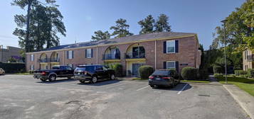 5516 Lakeshore Dr Apt 604, Forest Acres, SC 29206