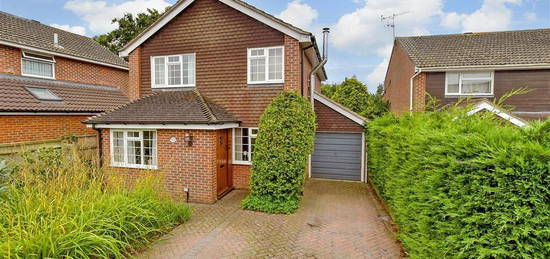 4 bed detached house for sale