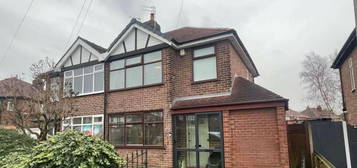 3 bedroom semi-detached house