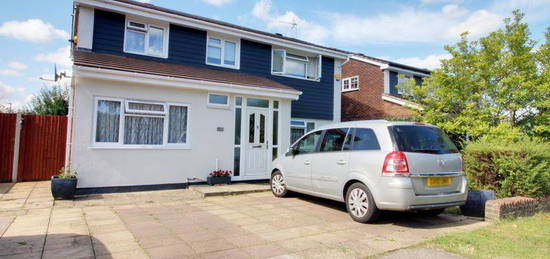 Detached house to rent in Newgatestreet Road, Goffs Oak, Waltham Cross EN7