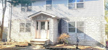 492 Grand Ave, Leonia, NJ 07605