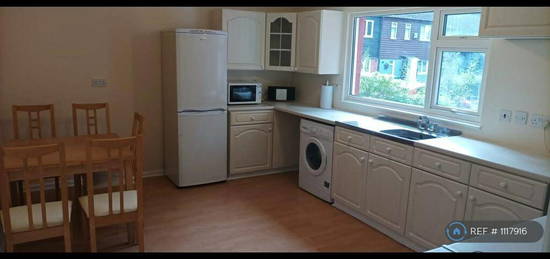 3 bedroom terraced house