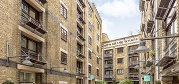 Flat to rent in New Crane Place, London E1W