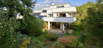 Individuelles Split-Level-Reihenendhaus mit Weitblick und traumhaft schönem Garten