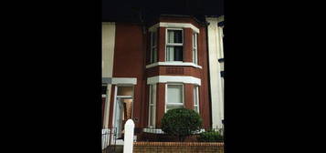 Terraced house to rent in Wellington Road, Wallasey CH45