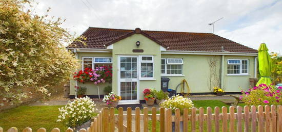 2 bedroom detached bungalow for sale