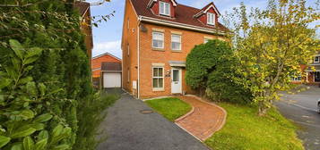 3 bed semi-detached house for sale