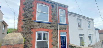 2 bedroom semi-detached house to rent