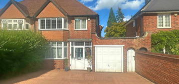 3 bedroom semi-detached house for sale