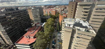 Piso en Castillejos, Madrid