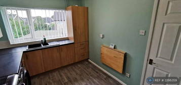 2 bedroom flat