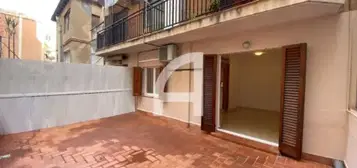 Piso en Gr&#xE0;cia