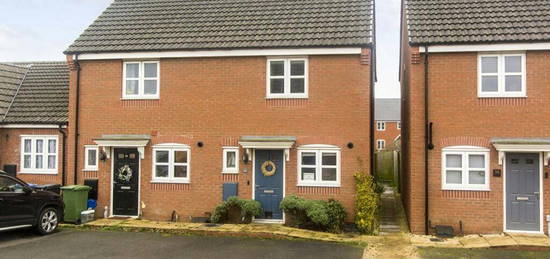 2 bedroom semi-detached house for sale