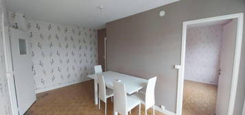 Appartement  à louer, 3 pièces, 2 chambres, 51 m²