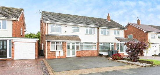 5 bedroom semi-detached house for sale