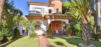 Chalet en Avenida de la Barrosa