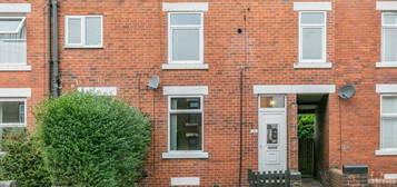 2 bedroom terraced house