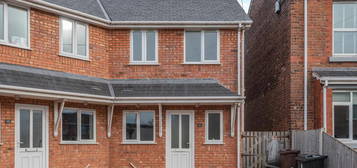 3 bedroom semi-detached house