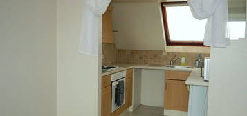 Flat to rent in Easton Square, Portland, Dorset DT5