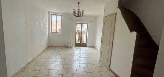 Maison  à vendre, 3 pièces, 2 chambres, 61 m²