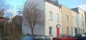 4 bedroom terraced house