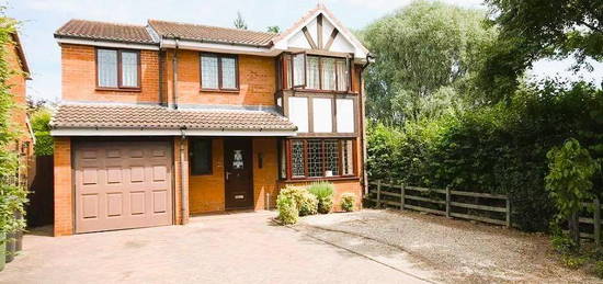 6 bedroom detached house to rent