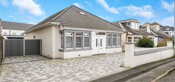 3 bed detached house for sale