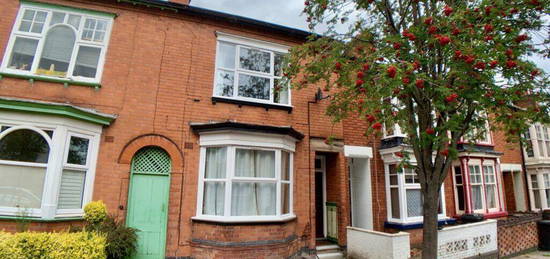 4 bedroom terraced house