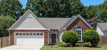 15 Hazelnut Ct, Taylors, SC 29687