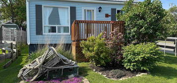 70 Chestnut St, Pictou, NS B0K 1X0