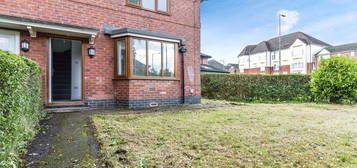 3 bedroom semi-detached house to rent