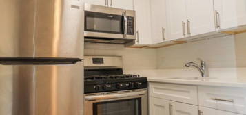 606 W Cornelia Ave Apt 582, Chicago, IL 60657