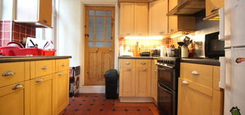 4 bedroom terraced house