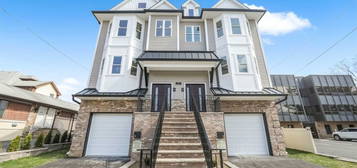 49 Fairview Ave Apt B, Westwood, NJ 07675