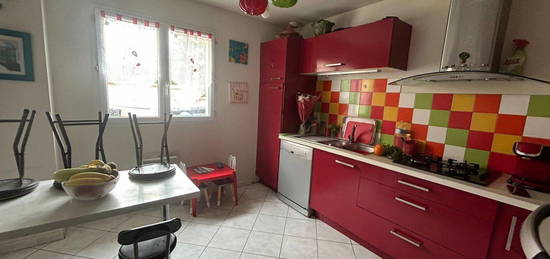 Maison 1 étage  à vendre, 6 pièces, 3 chambres, 100 m²