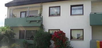 Top 2-Zimmerwohnung im Dachgeschoss eines kleinem Mehrfamilienhaus in Versbach