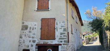 Maison de village  à louer, 4 pièces, 3 chambres, 93 m²